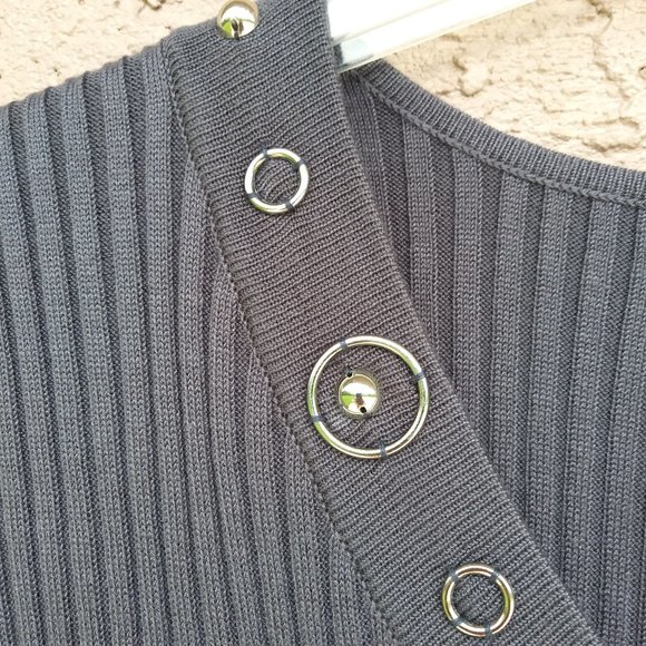 R.Q.T. SHORT SLEEVE RIBBED V-NECK STRETCH RN5789 - Picture 4 of 8